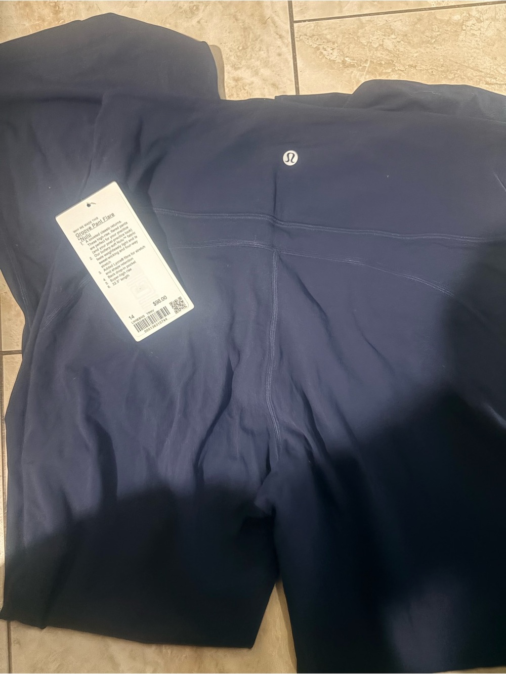 Lululemon - Picture 4 of 6
